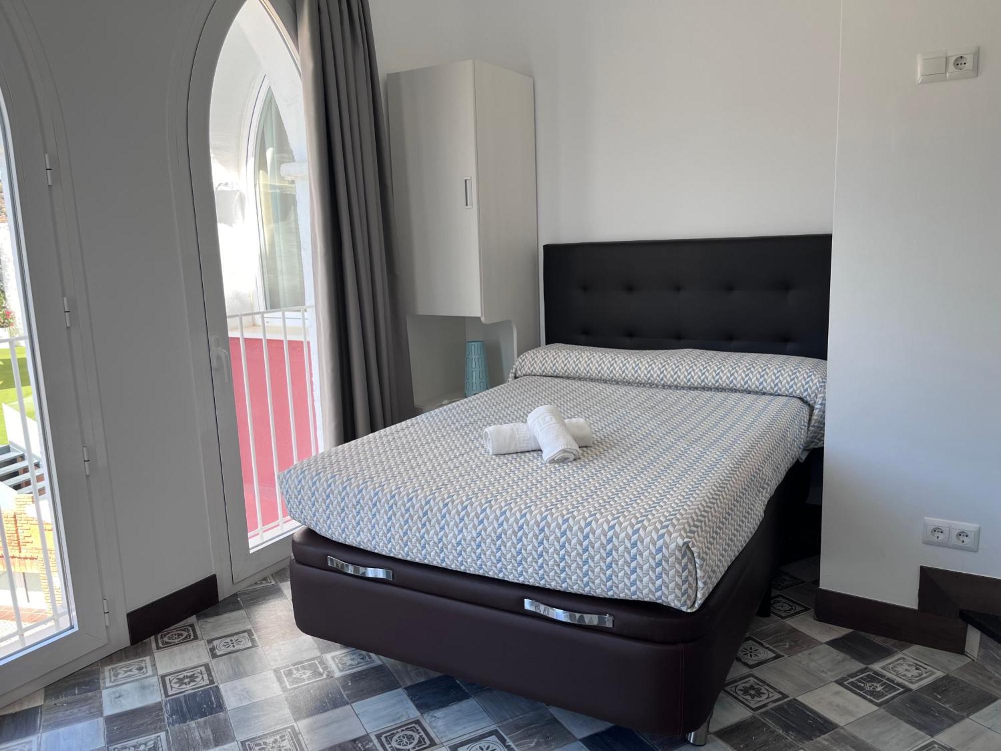 Aparthotel Balcones De Bentomiz Velez Malaga Exterior foto