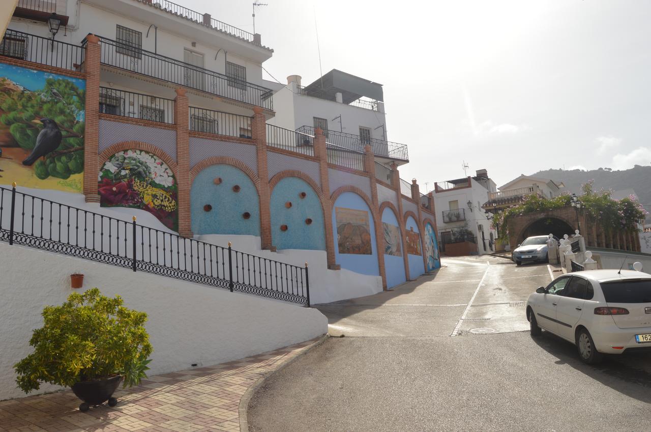 Aparthotel Balcones De Bentomiz Velez Malaga Exterior foto